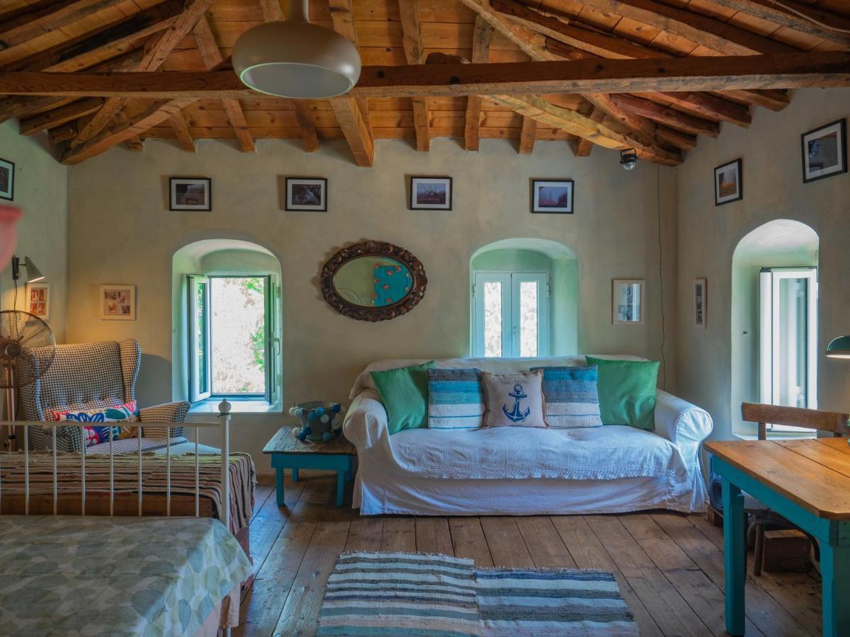 Vintage Stone-Built Country Cottage In Richea Kouloureika Eksteriør bilde